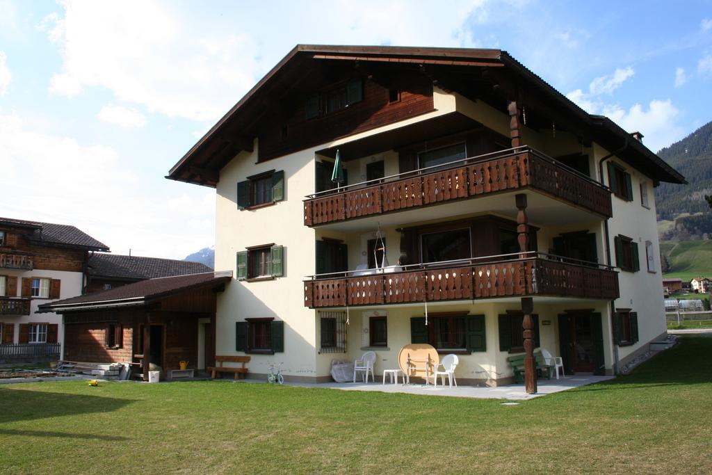 Hus Pravis Lägenhet Klosters Exteriör bild